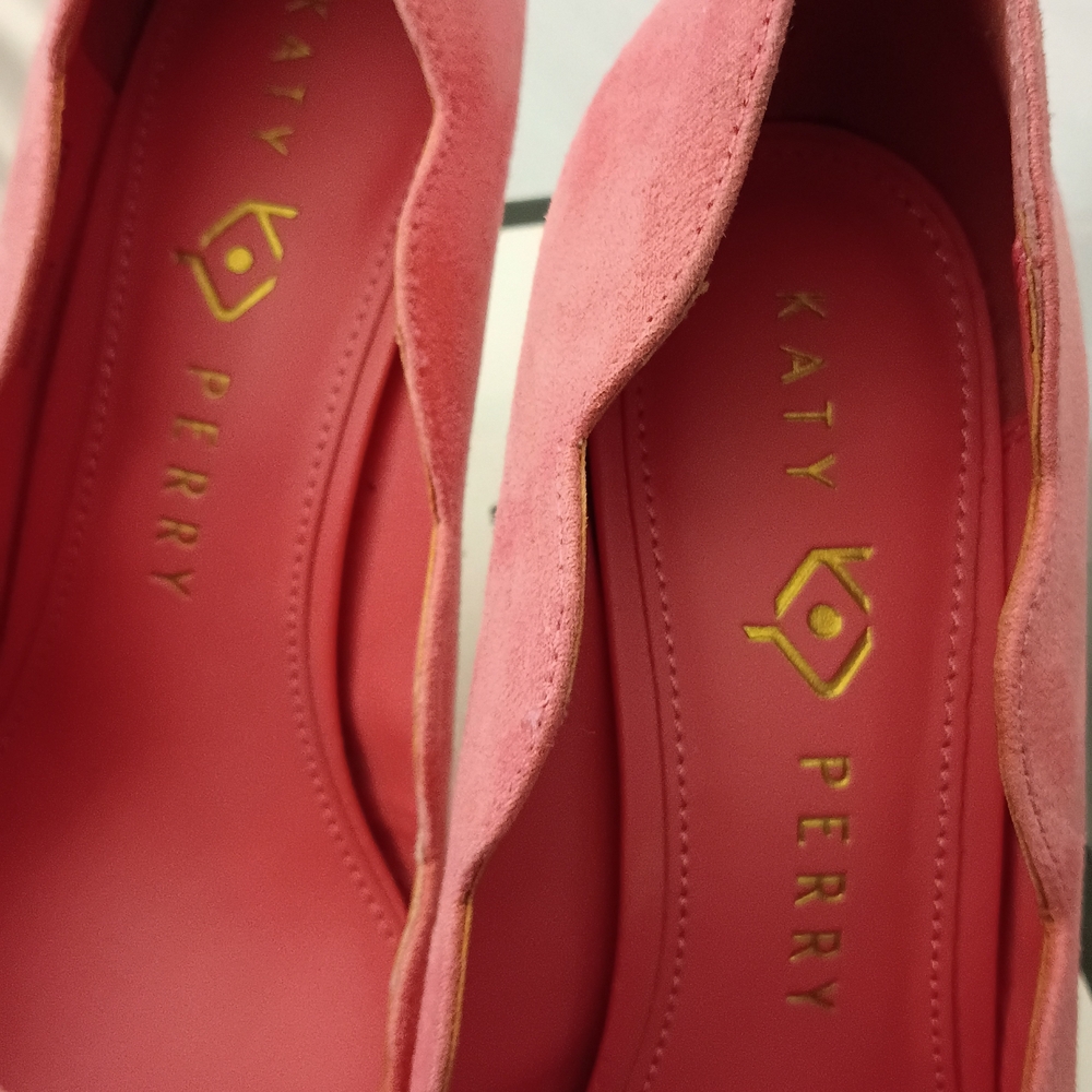 Katy Perry The Dina Microsuede Pink Scalloped  Pointed Toe Pumps 6.5 - Picture 5 of 7